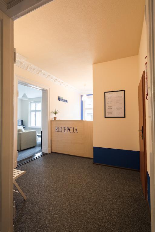 Hostel Awangarda Познан Екстериор снимка