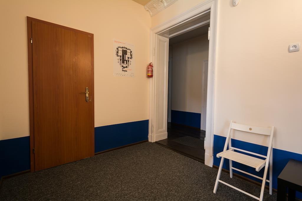 Hostel Awangarda Познан Екстериор снимка