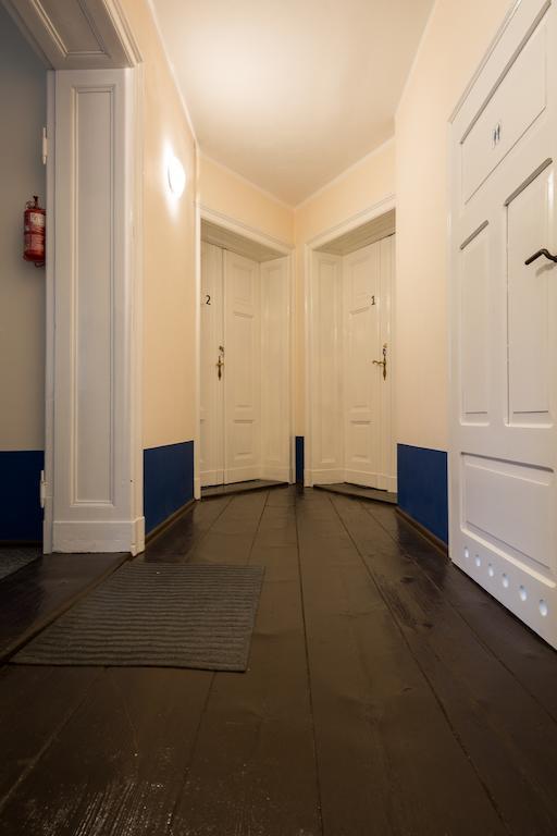 Hostel Awangarda Познан Екстериор снимка