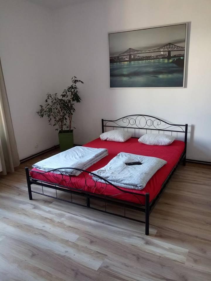 Hostel Awangarda Познан Екстериор снимка